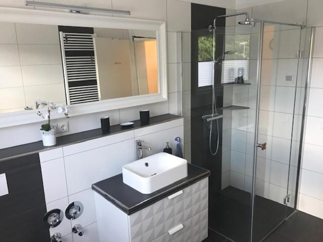 Top-Ferienwohnung Bei Berlin, Bis 3 Gaeste, Terrasse Und Garten Bestensee Εξωτερικό φωτογραφία